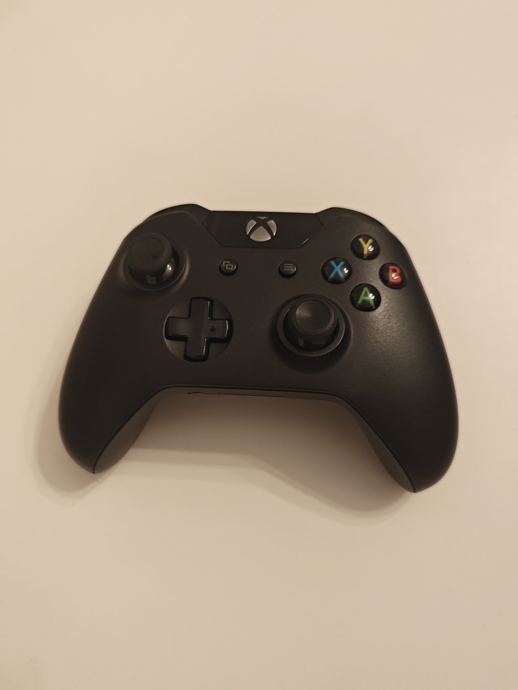 Microsoft Manettes: XBOX ONE WIRELESS CONTROLLER – D'occasion à Wettingen par Rostrs