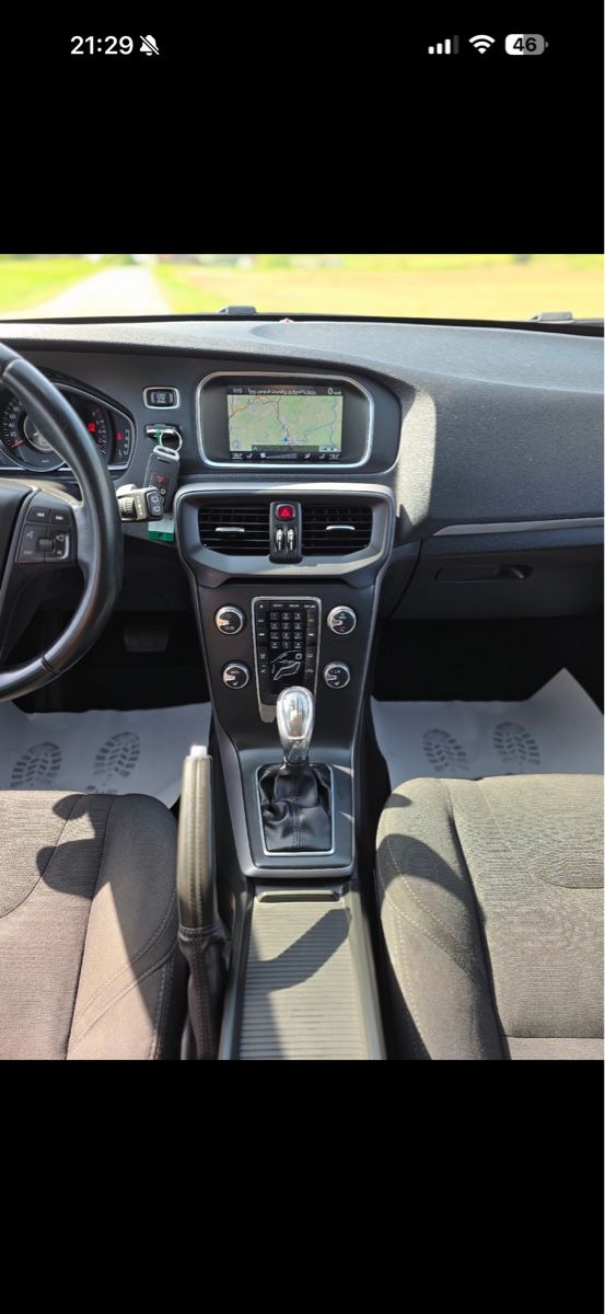 Volvo Automobili: VOLVO V40 T4 Summum Powershift 2013 – Usato da Schaffhausen venduto da moh_jfy5 1
