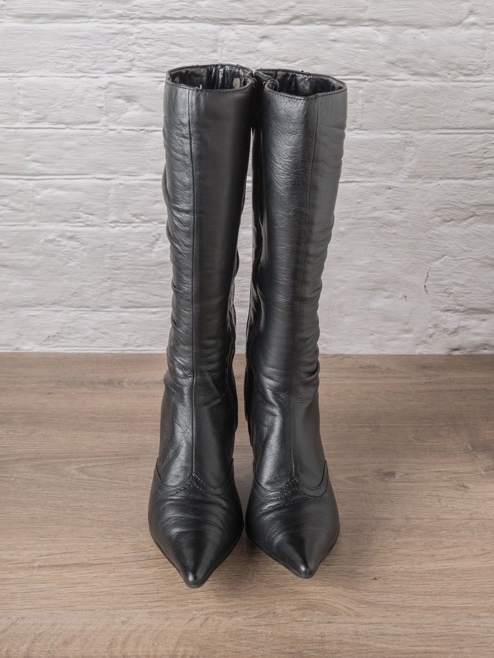 Dosenbach Damenschuhe: Schwarze Leder Stiefel, 5th Avenue, Grösse 39, mit Spanner – Gebraucht aus Ziefen von sin_2chk 3