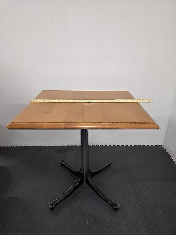 Tische: 10 tables restaurant / horeca 75x65 cm – Gebraucht aus Salgesch von can_s9gm 1