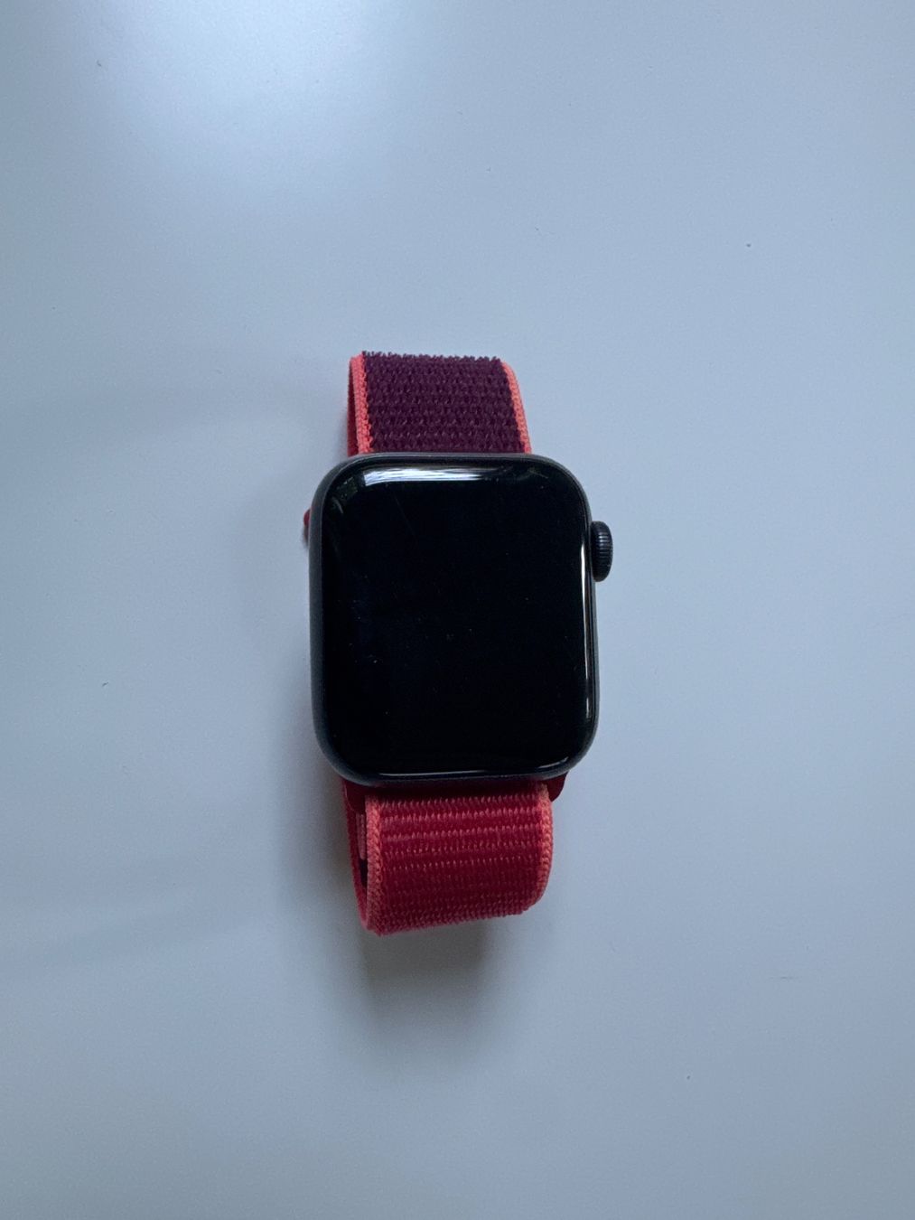 Apple Smartwatch: Apple Watch SE Space Gray, 40mm, GPS – Usato da Rüschlikon venduto da norber44 1