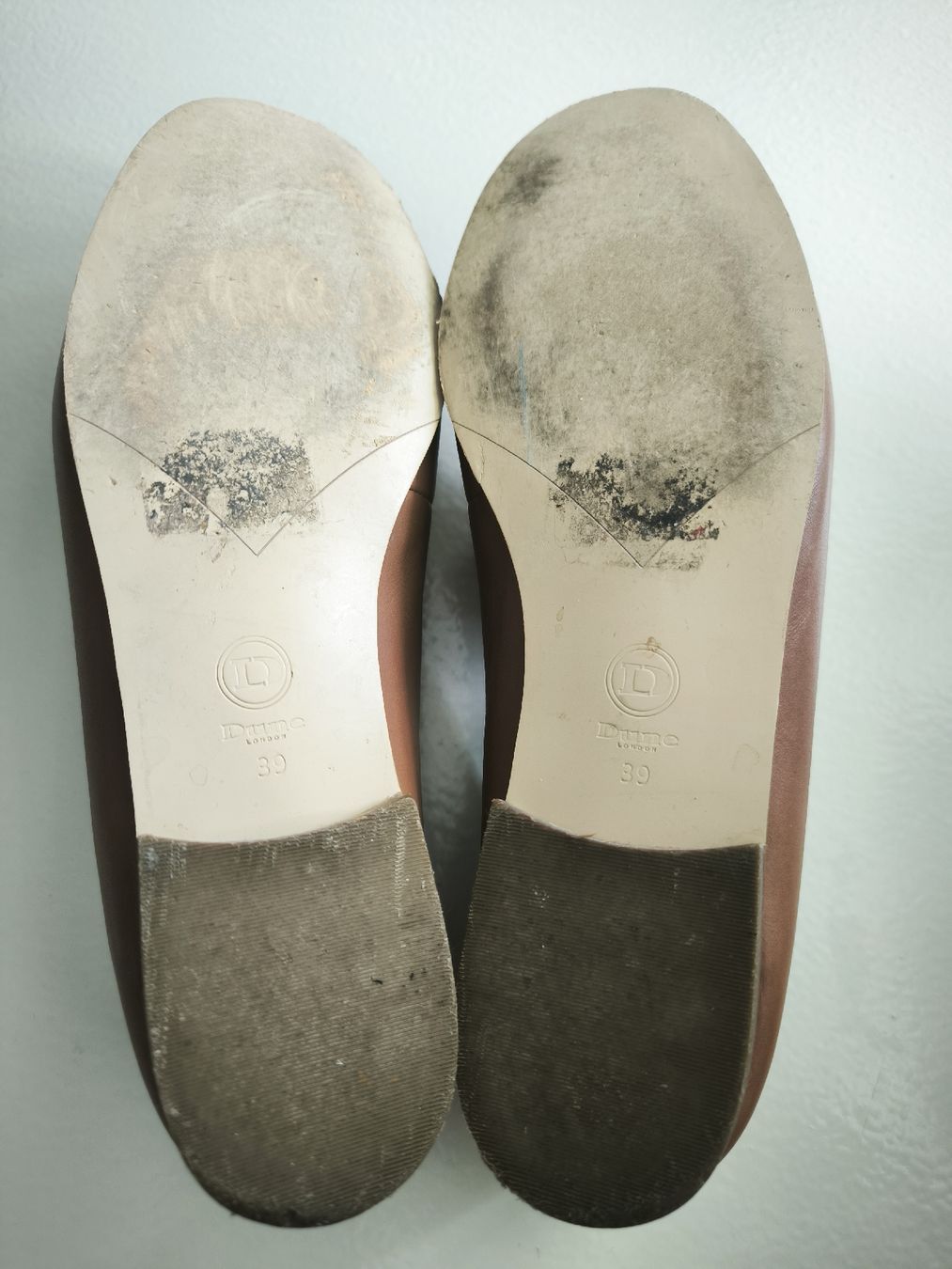 Dune London Scarpe da donna: Dune London Lederslipper, hellbraun, Größe 39 – Usato da Wallisellen venduto da C_DM 4