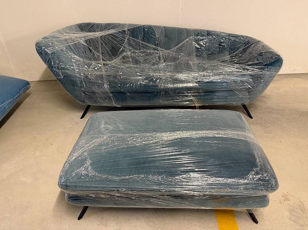 Sofas: Sofa mit Hocker Velvet wenig gebraucht – D'occasion à walchwil par Favre 2