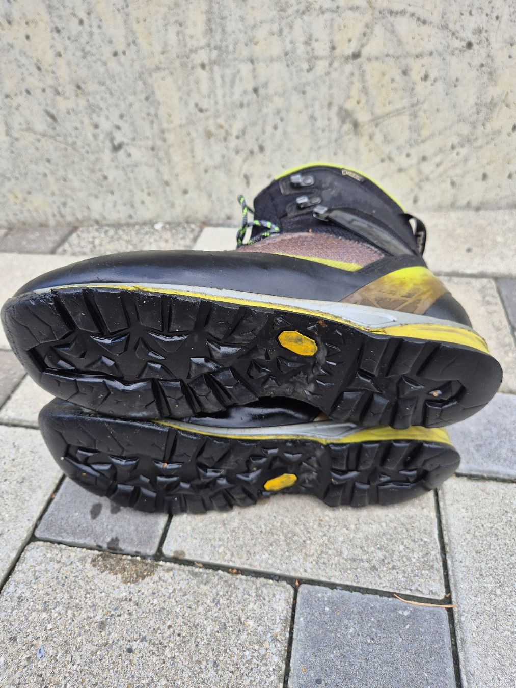 Lowa Herrenschuhe: Bergschuhe  – Gebraucht aus Mauren FL von ermamau 3