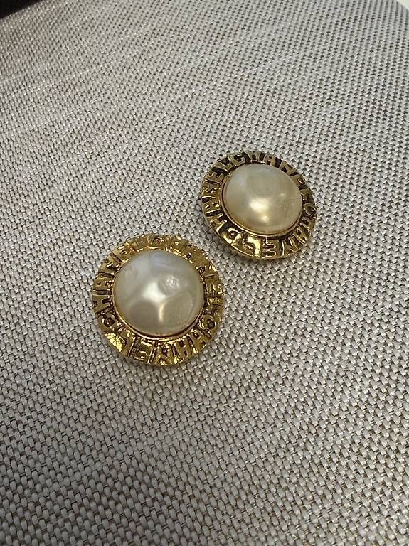 Boucles d'oreille: Chanel Vintage Ohrringe Clips  – D'occasion à Dübendorf par malina7797 1