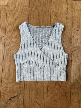 Graues Tank Top mit Rippmuster Grösse S