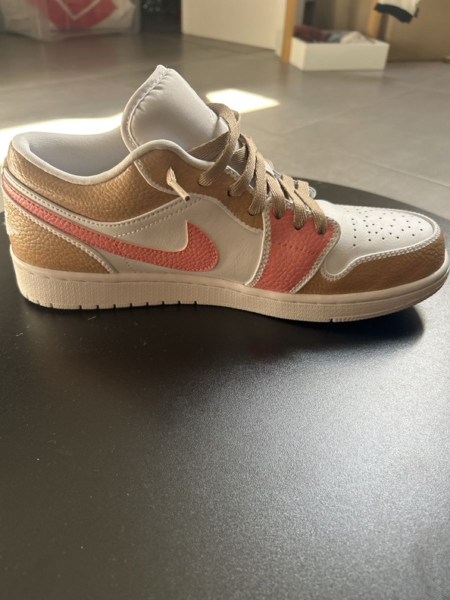 Jordan Scarpe da uomo: Air Jordan 1 Low  – Nuovo (secondo la descrizione) da Lausanne venduto da non_ptb6 1