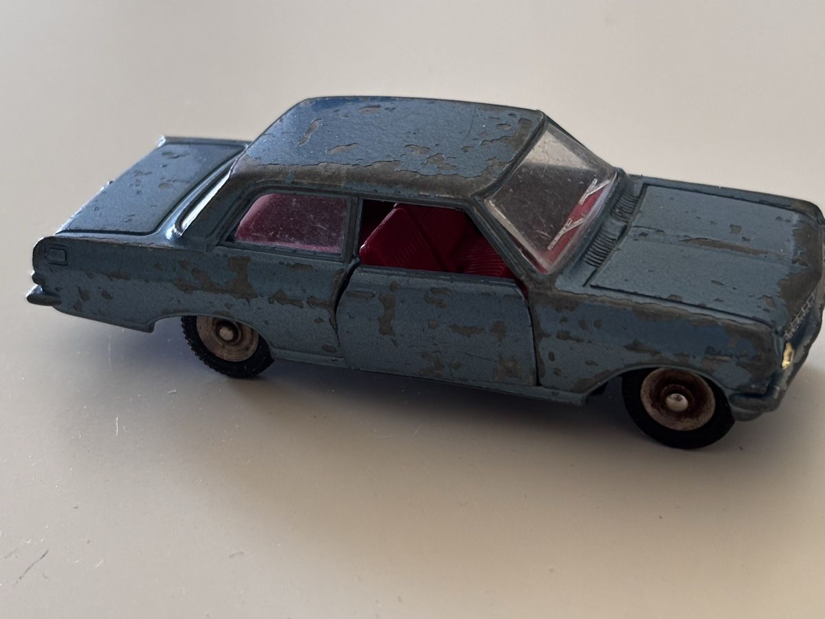 Dinky Toys Modellini d'auto: Opel Dinky Toys – Usato da Lausanne venduto da pabernard 2