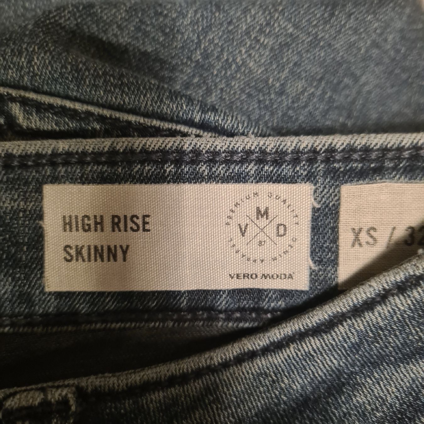 Vero Moda Jeans: jeans gr XS/32 von vero moda – Nuovo (secondo la descrizione) da zürich venduto da janjaz 3
