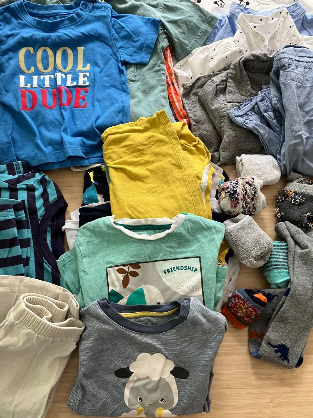 Ensembles coordonnés: Jungs Kleiderpaket Grösse 80-92 – D'occasion à Rüschlikon par bananenschale 2
