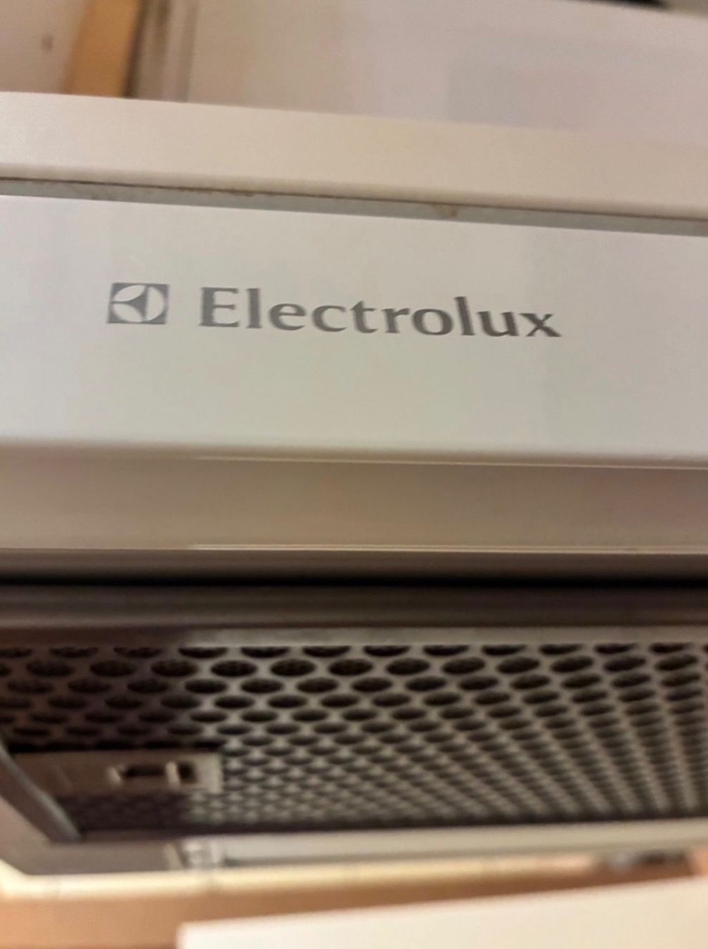 Electrolux Cappe di aspirazione: Electrolux Dampfabzugshaube  - Top Zustand! – Usato da Reinach AG venduto da Sljivar1984