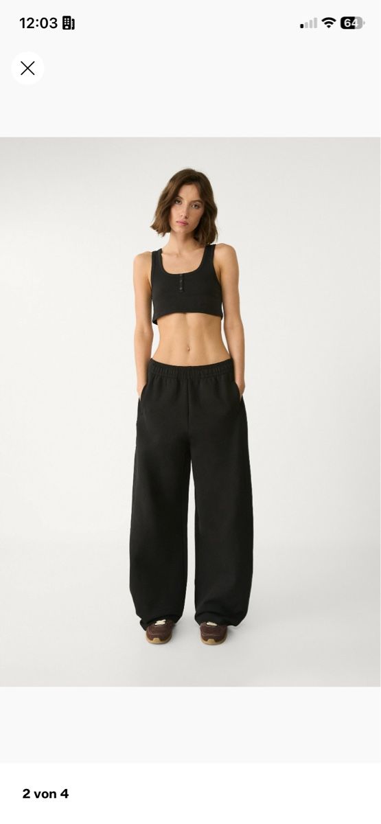 Stradivarius Pantaloni: Schwarze Stradivarius Jogginghose Neuwertig! – Nuovo e nell'imballaggio originale da Visp venduto da cha_w6bz 1