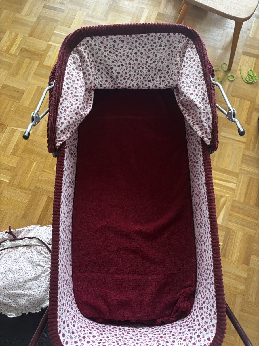 Carrozzine per bambole: Antiker Puppenwagen – Usato da Zürich venduto da CallMeAppetite 8