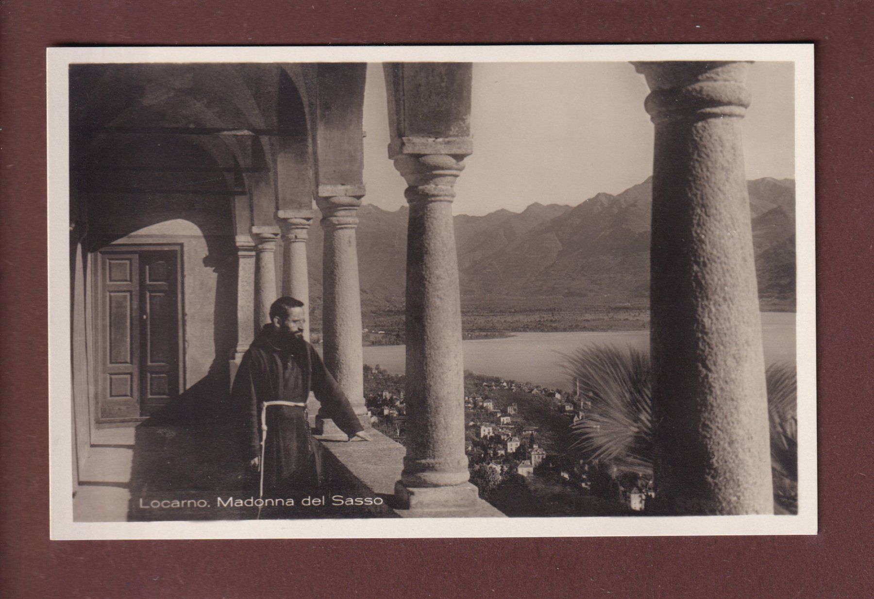 Cartoline postali: LOCARNO - Madonna del Sasso – Usato da Pully venduto da nicecards