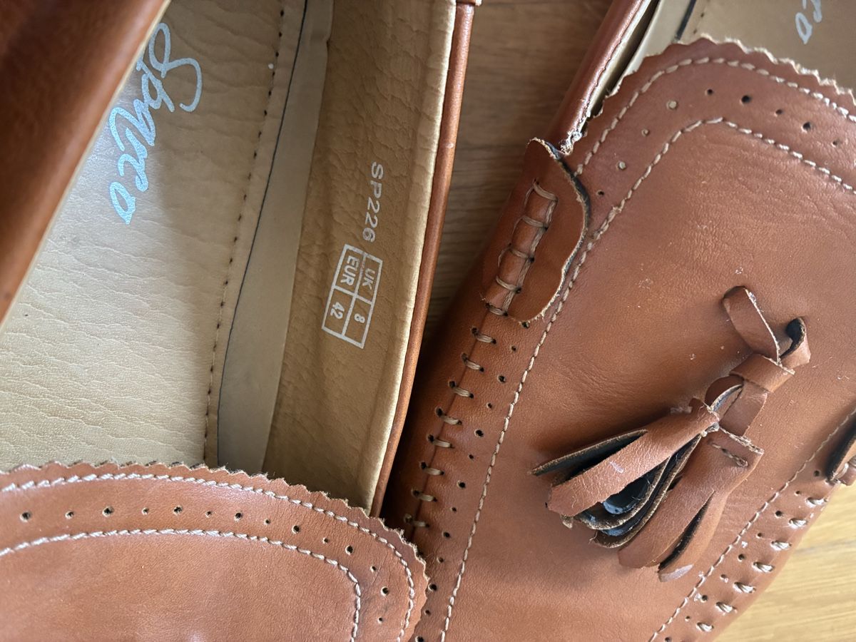 Scarpe da uomo: SCHÖNE LEDERSCHUHE GR. 42 – Usato da Zürich venduto da adig 2