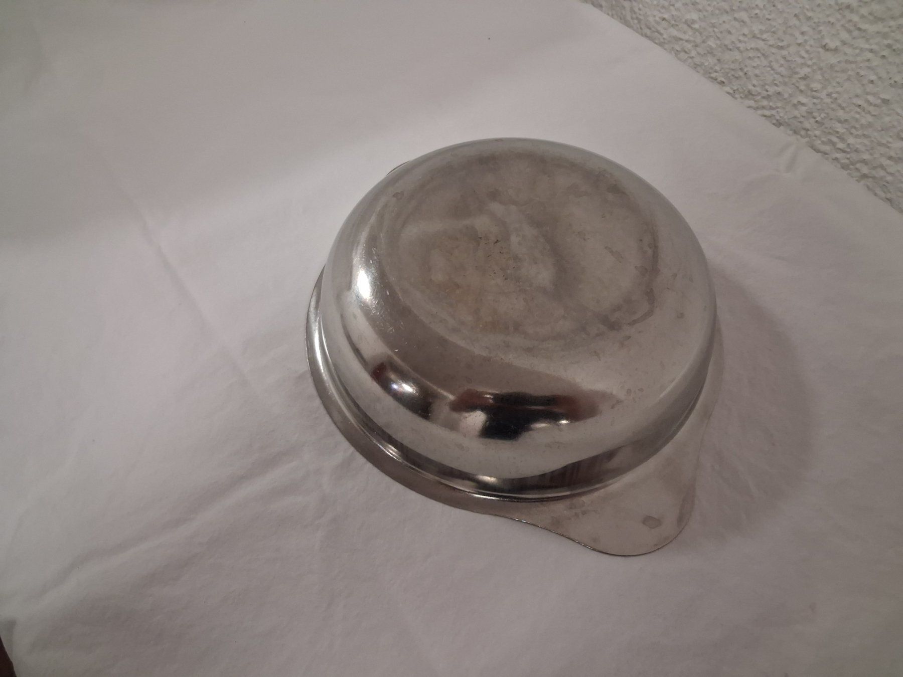 Coupes: Metallschalen mittelgross flach – D'occasion à Horgen par meg_y7sh 1