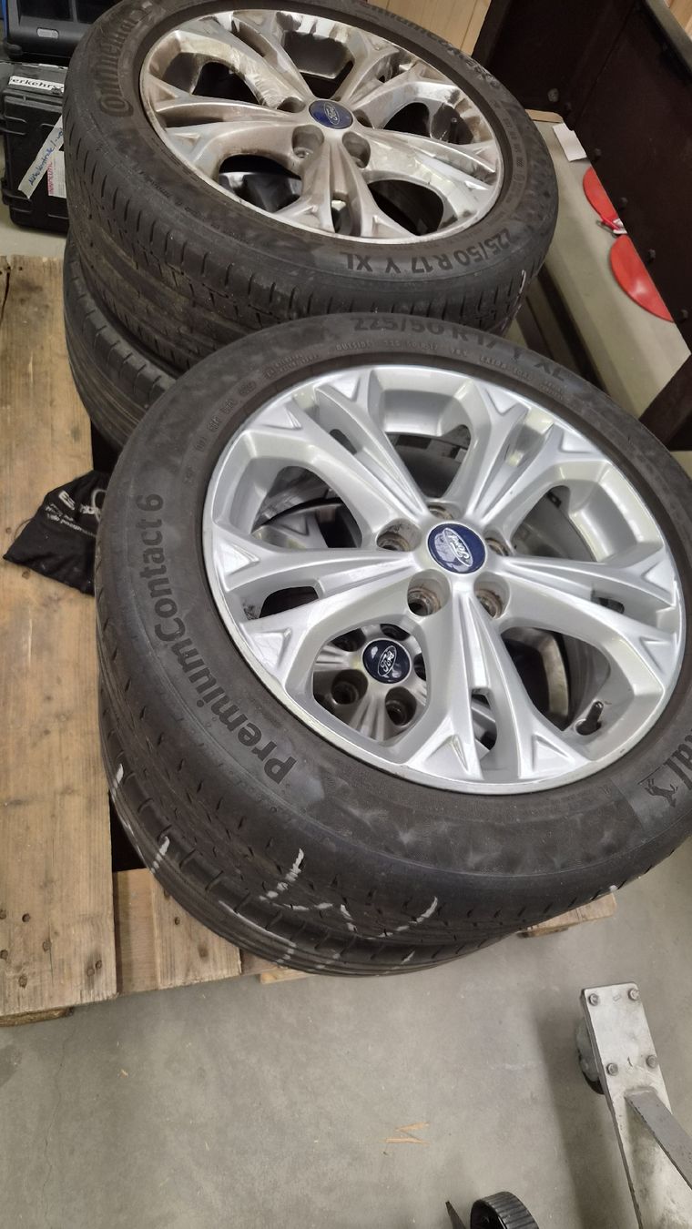 Pneumatici & Ruote complete: Ford Alufelgen und Reifen  – Usato da Wildegg venduto da scho_pla 2
