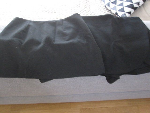 Lotti di vestiti: Set /Röcken/Shorts – Usato da Ehrendingen venduto da salvi1995 5