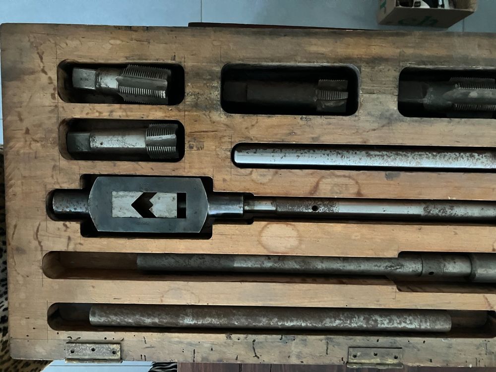 Tous les outils: Gewindeschneider Zoll 1 1/4", 1 1/2", 2" – D'occasion à Fehraltorf par Freelander1966 2