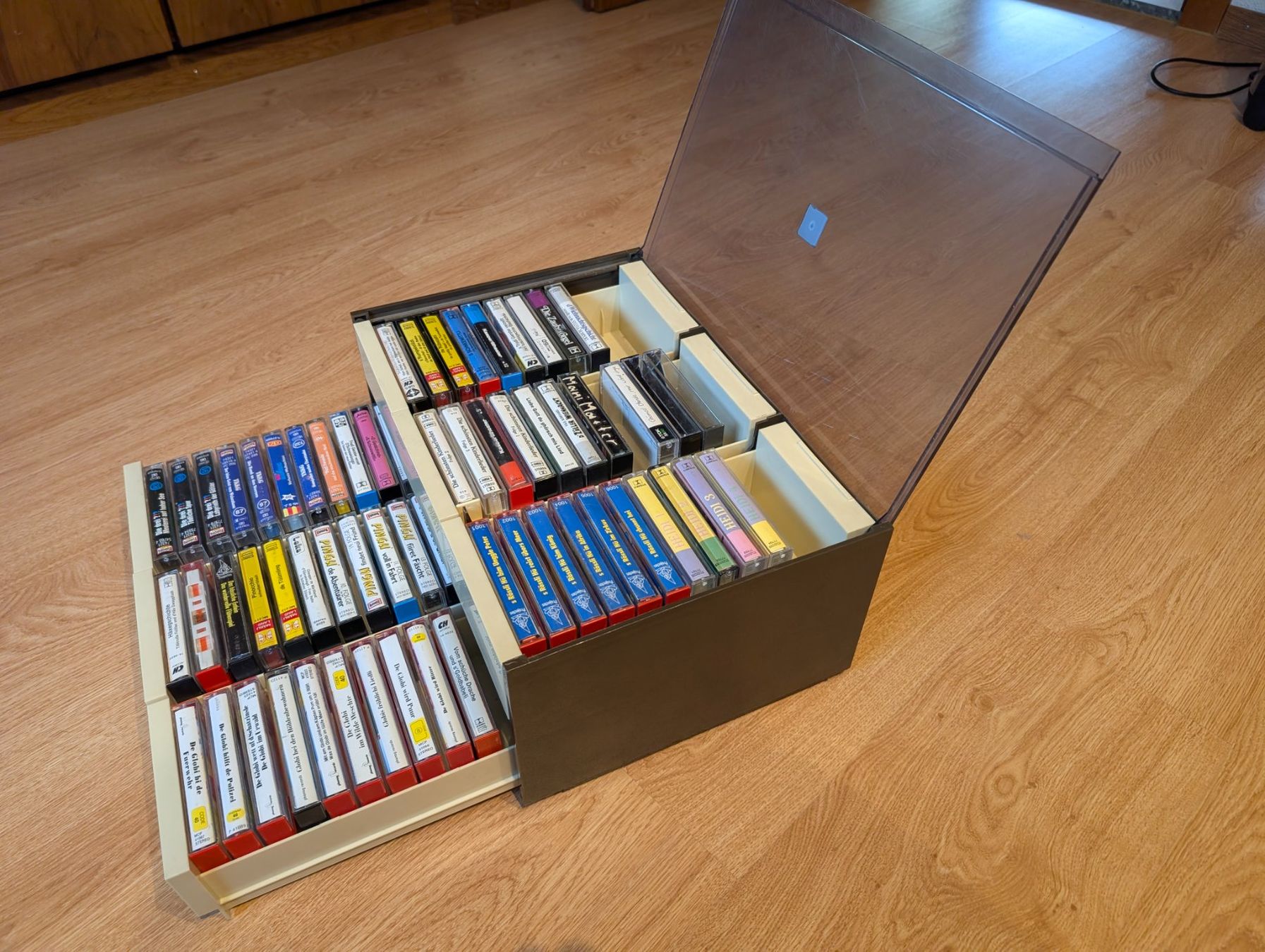 Musicassette: Märlikasten – Usato da Küssnacht am Rigi venduto da bzrzbzrz 1