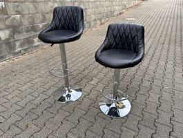 2 Barhocker schwarz verstellbar gepolstert guter Zustand