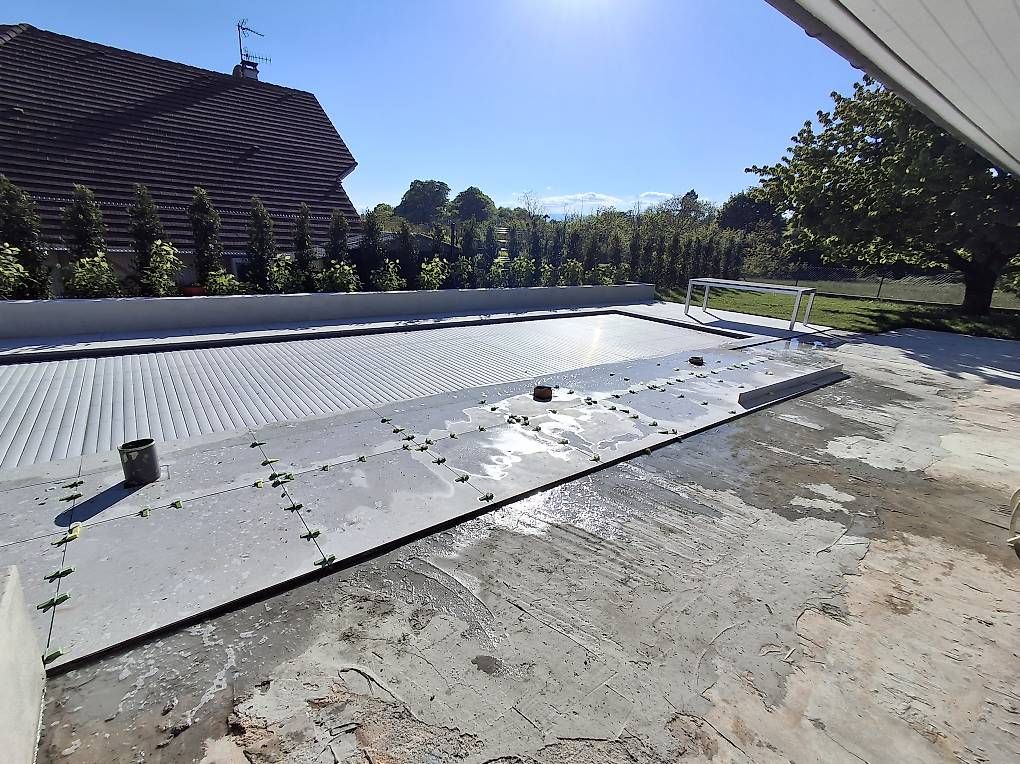 Tutte le macchine: Carreleur indépendant  – Usato da Les Verrières venduto da ren_2kg2 2