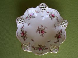 Classic Rose Porzellan Schale mit Rosen