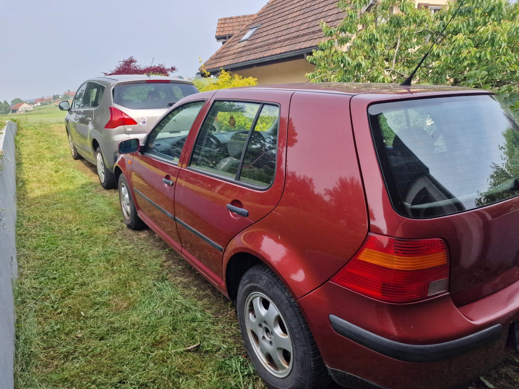 VW Automobili: Volkswagen Golf IV 1.6 – Usato da Carrouge VD venduto da Bogdan95 1