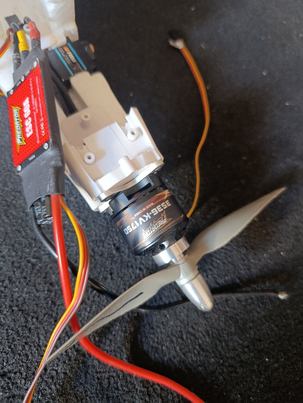 RC Modellbau: RC Flugzeug Flash Ersatzteile – Gebraucht aus Basel von adler024 5