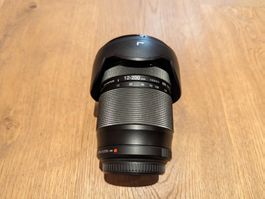 Olympus 12-200 mm 3.5-6.3 ED MSC