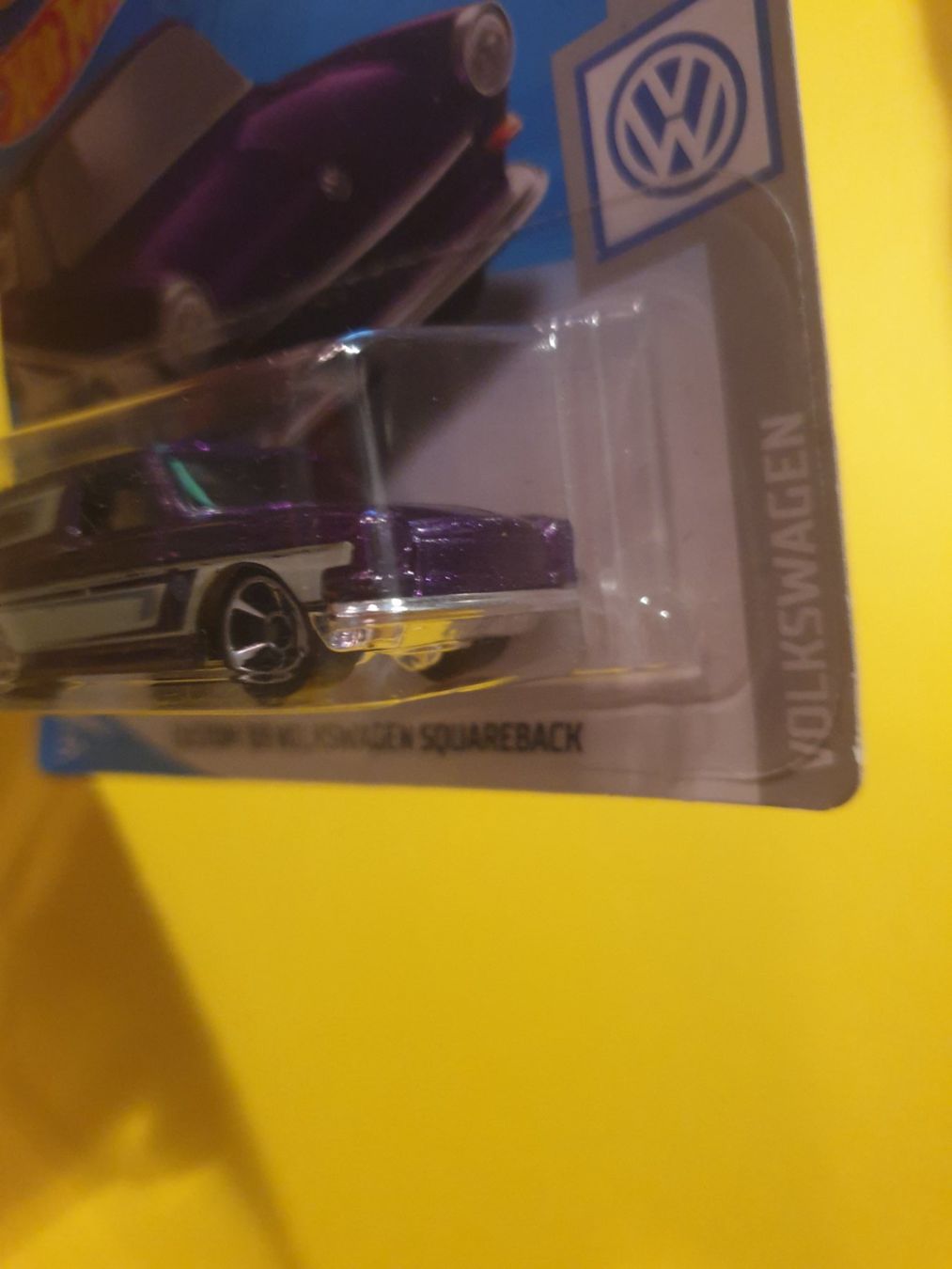 Hot Wheels Modellini d'auto: Hot Wheels CUSTOM '69 VOLKSWAGEN SQUAREBACK – Nuovo e nell'imballaggio originale da Oftringen venduto da Rotor 6