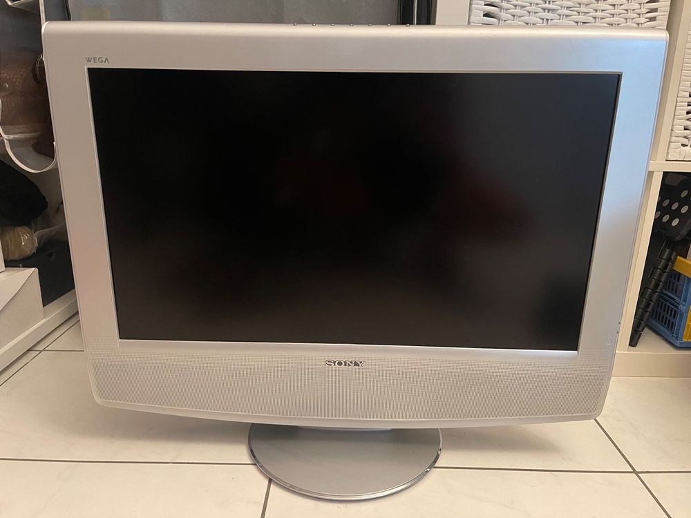 Sony Widescreen 169 LCD TV KLV30HR3 Silver Kaufen auf Ricardo