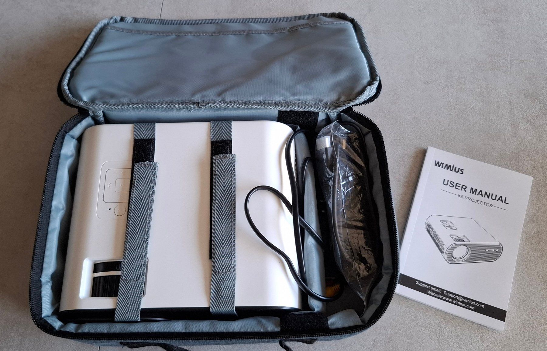 Wimius Proiettori: Wimius Home Projector K5 – Nuovo (secondo la descrizione) da Biel/Bienne venduto da Kokos4