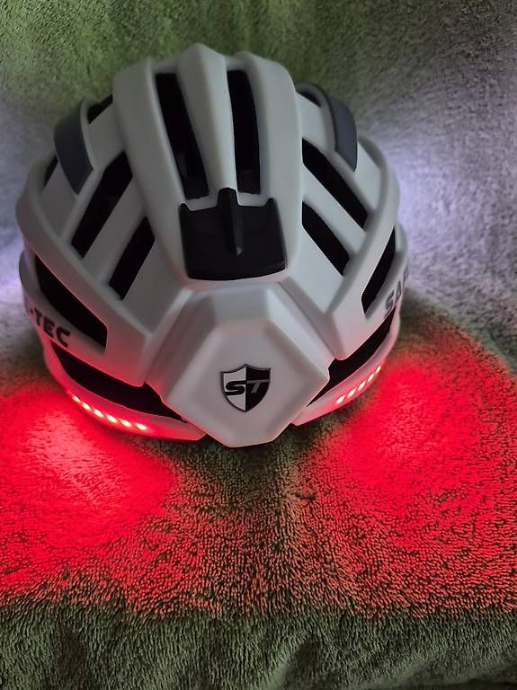 Caschi: Smart Velohelm Grösse M – Usato da Wilen b. Wollerau venduto da Wantok01 1