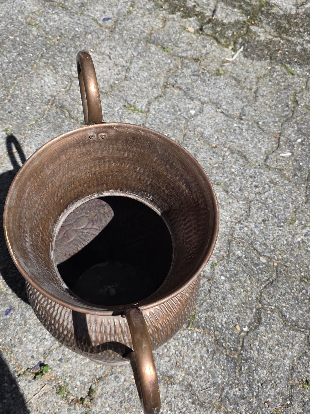 Vasen & Gefässe: Vintage Hammered Copper Vase - Stunning Decorative Piece – Gebraucht aus Hinwil von Ehretstock8 1
