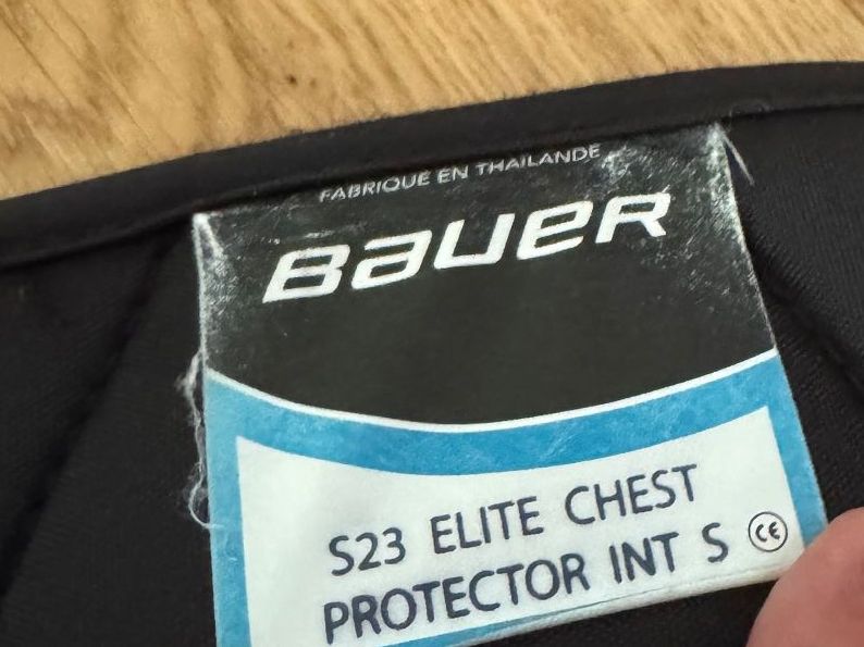 Bauer Protezioni & Imbottiture: Bauer Goalie Brustpanzer - Intermediate Small – Usato da Zürich venduto da bruno0470 4