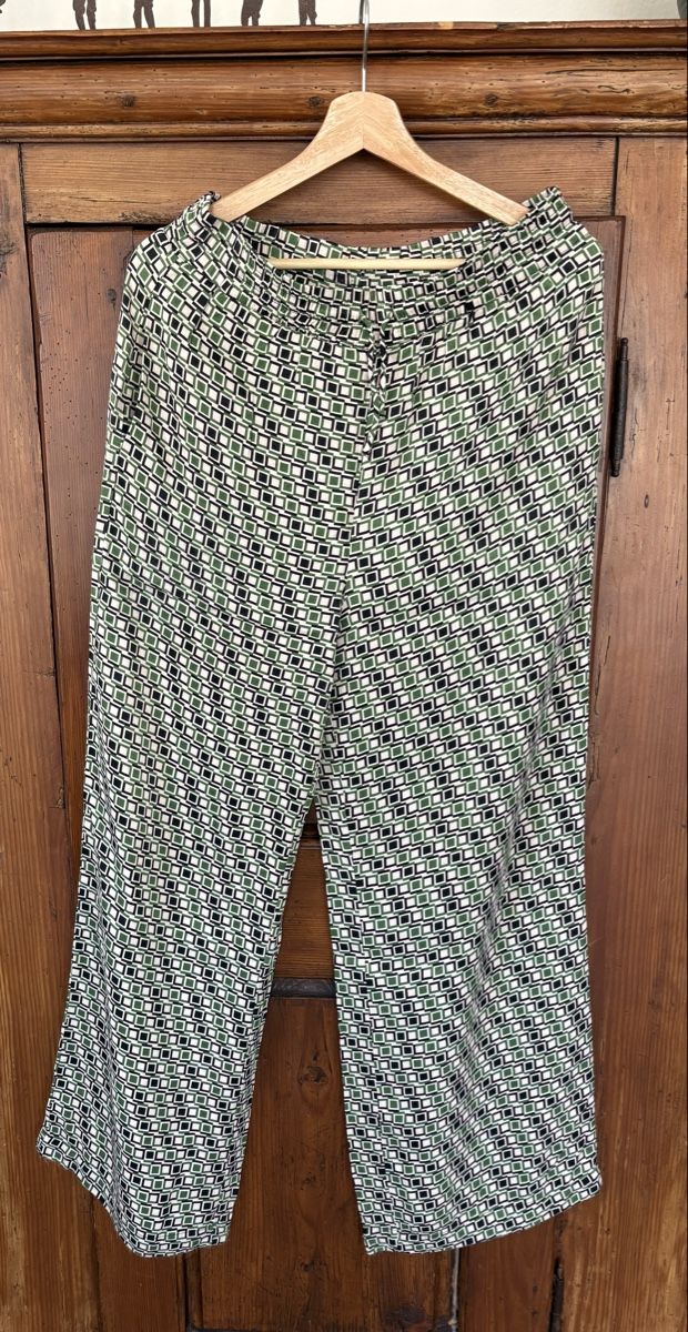 Zara Pantaloni: Zara Hose – Usato da St. Gallen venduto da taf_xwv5