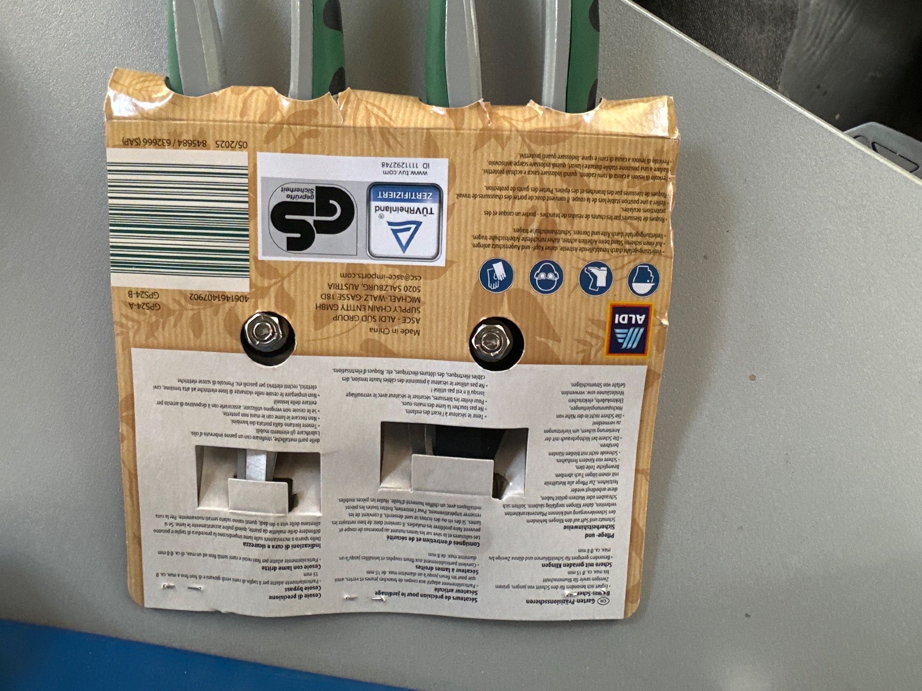 Alle Werkzeuge: Gartenschere NEU – Neu und originalverpackt aus Brügg BE von TSP02 1