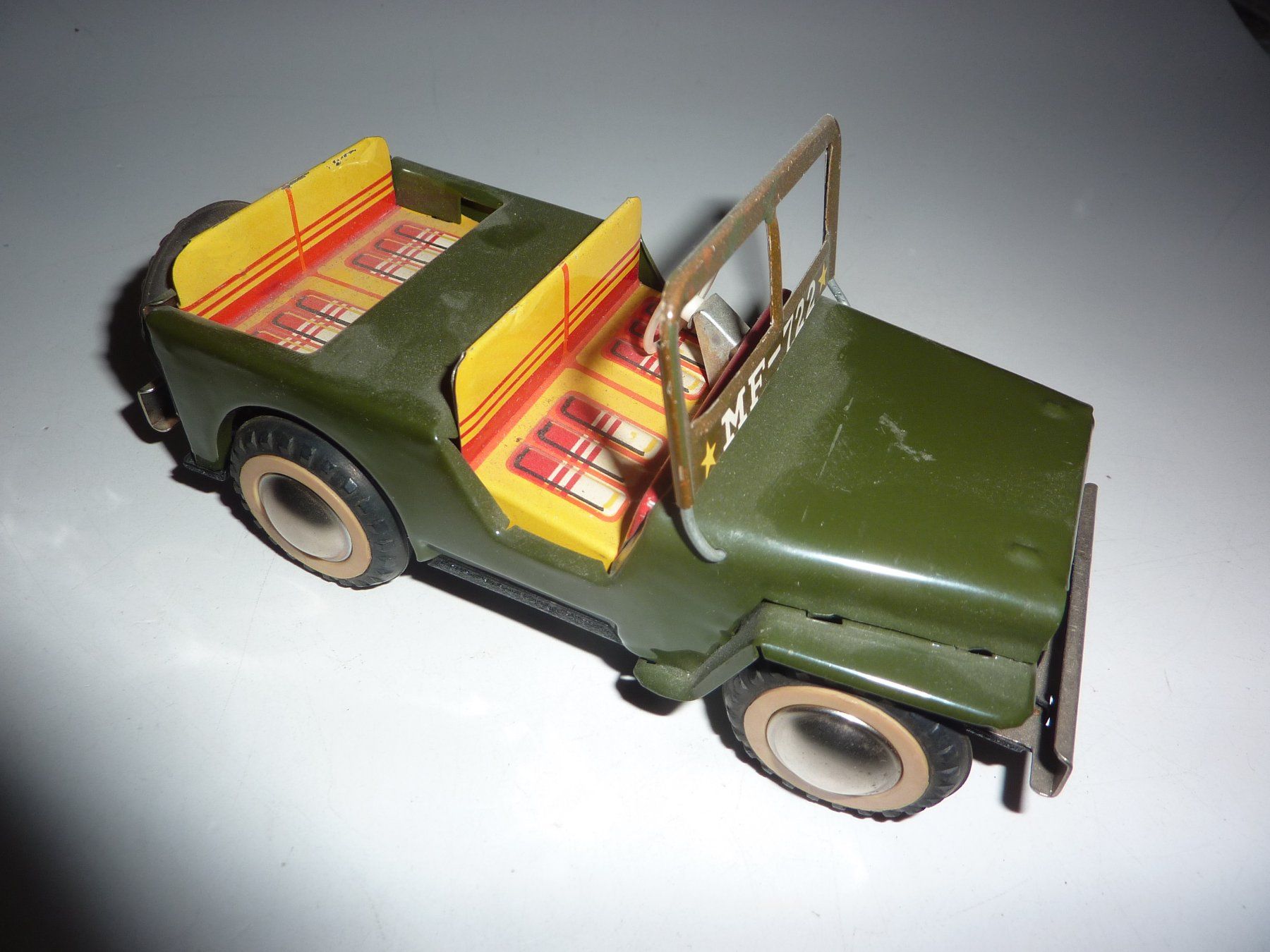 Jeep Modellini d'auto: Jeep – Nuovo (secondo la descrizione) da Balsthal venduto da bouteliee