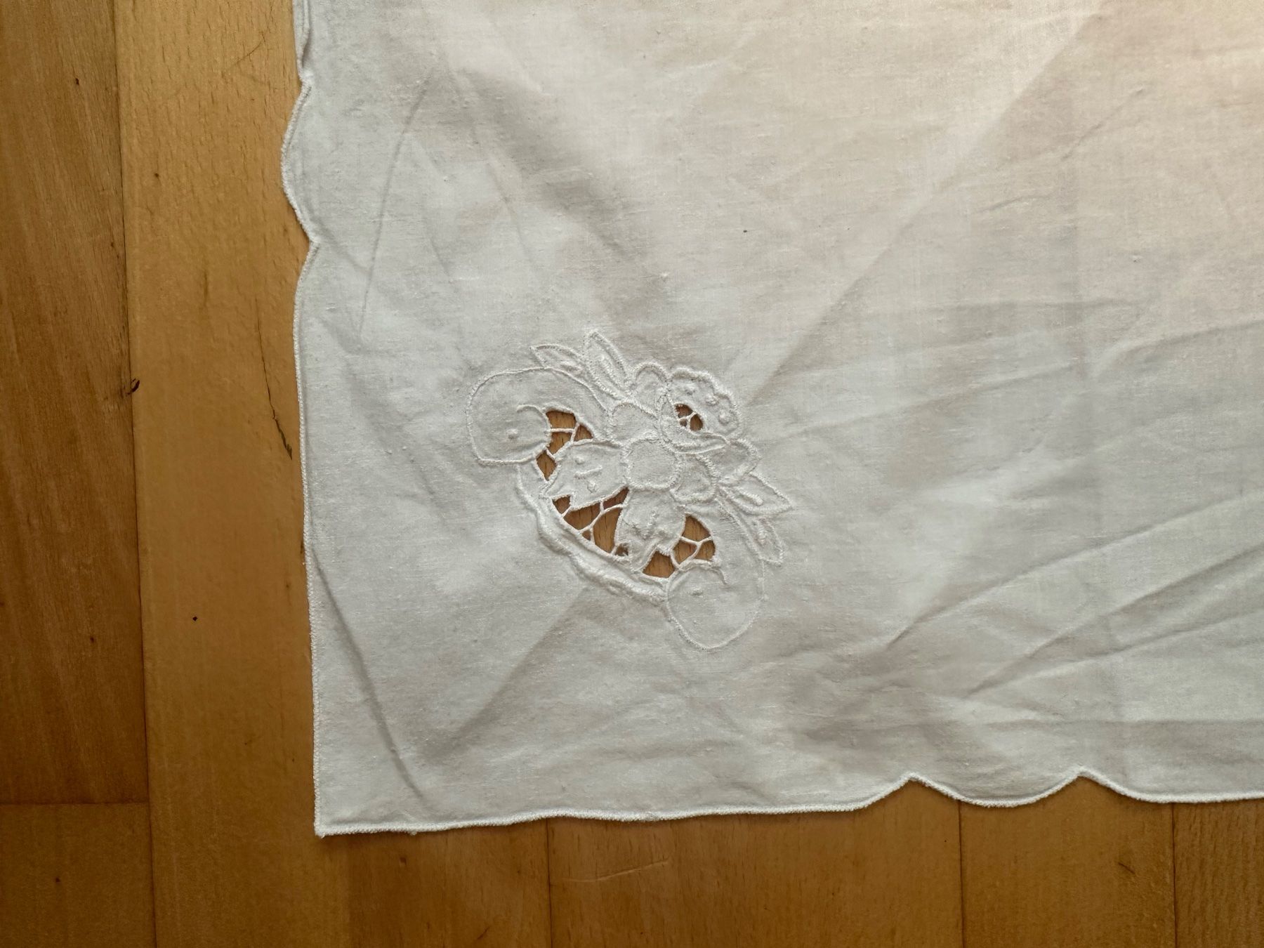 Altra biancheria da tavola: 2XTischdecken – Usato da Bottighofen venduto da M.O.L 4