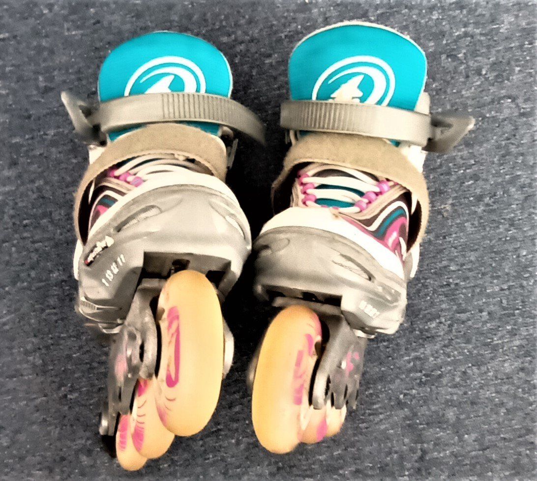 Pattini in linea & Pattini a rotelle: Rollerblade Spitfire, Inlineskates, verstellbar Grösse 28-32 – Usato da Vaduz venduto da Bergtiger 2