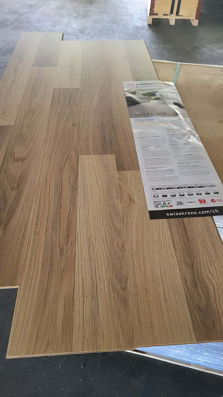 Holzartikel: Laminat Eleganz eiche 2-stab Fr. 14.90 m2 – Neu und originalverpackt aus Rothrist von swiss-laminat 1