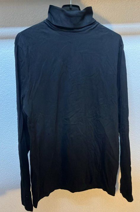 Pullover & Sweatshirts: Rollkragenpullover – Gebraucht aus Lalden von wal_k7qx