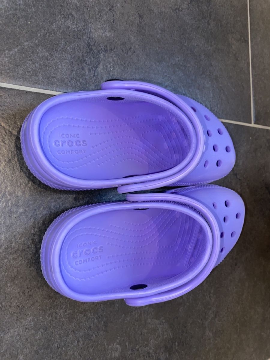 Crocs Scarpe per ragazze: Crocs Classic Kid's Clog C11 – Nuovo (secondo la descrizione) da Summaprada venduto da hirschuh506 1