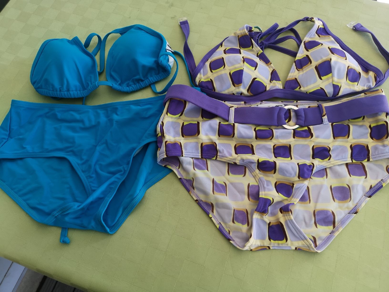 Badekleider & Bikinis: 2 maillots de bain  – Neu (gemäss Beschreibung) aus Nyon von bicounette66