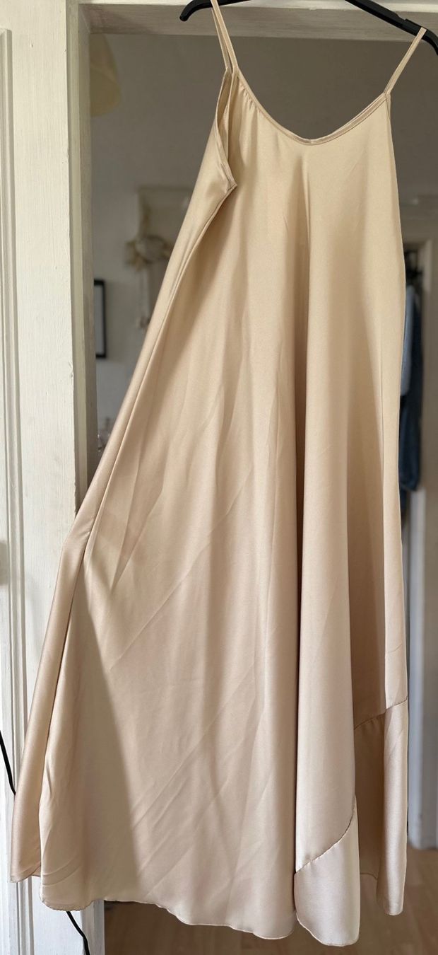 Kleider: LONGUE ROBE! M – Neu und originalverpackt aus Locarno von NicoNion 1