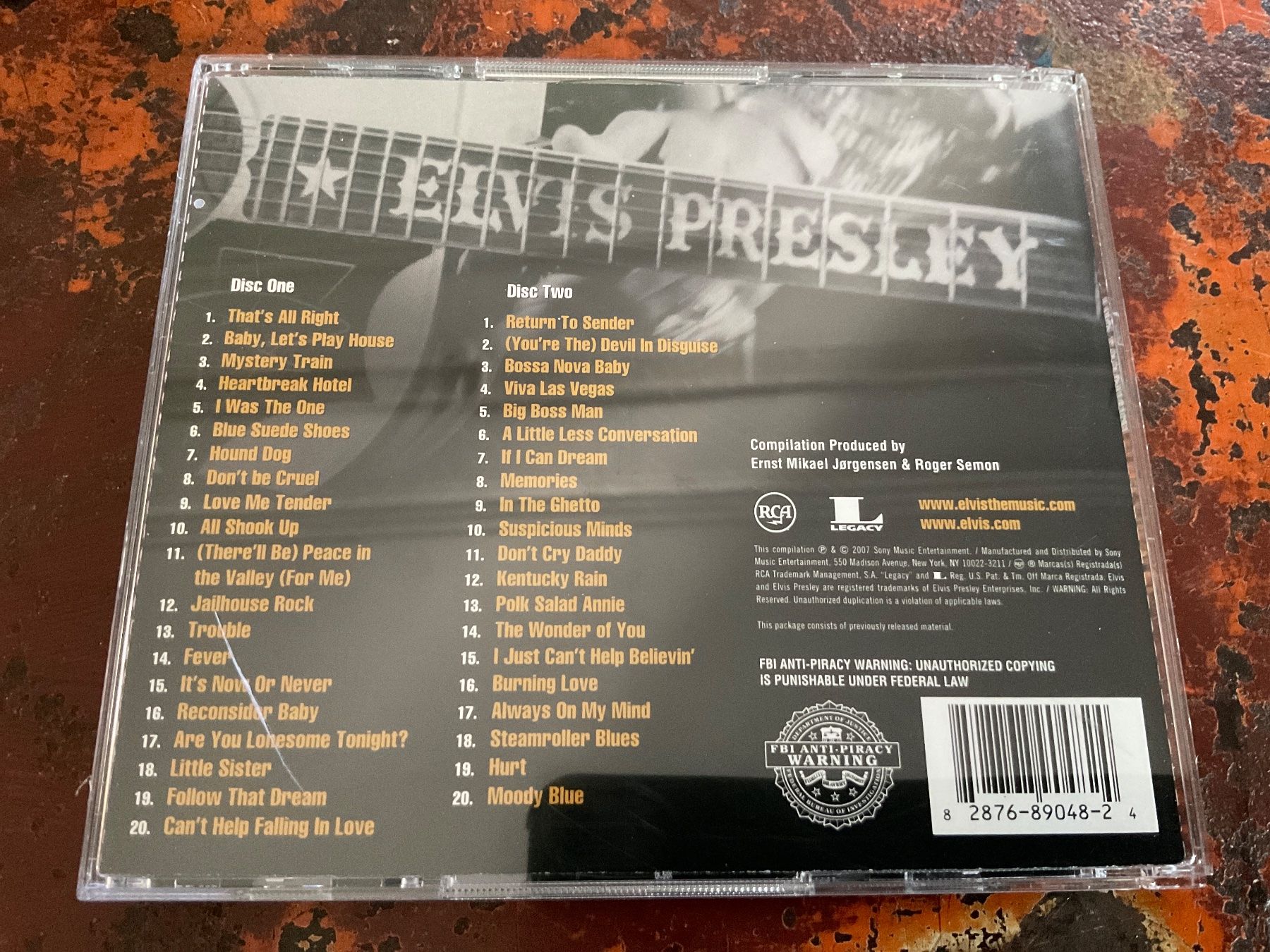 CD: Elvis Presley The Essential 2 CD – Usato da Delémont venduto da vinylfreak01 1