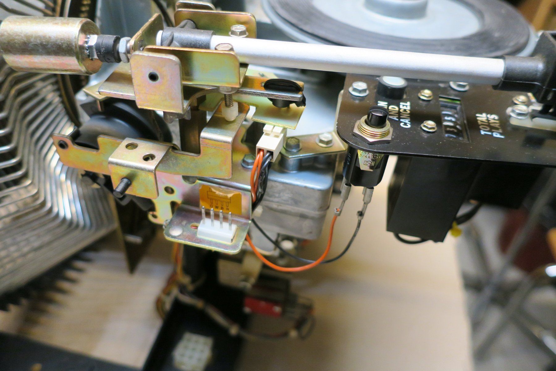Jukebox: Jukebox AMI Vinyl 45er7" 100 Platten Gestell – Usato da Oberdorf NW venduto da hewi52 8