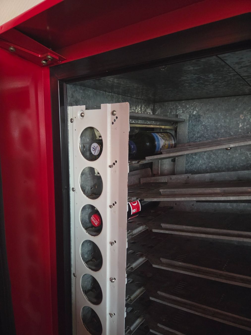 Altro per Gastronomia & Hotel: Coca Cola Automat – Usato da Ebnat-Kappel venduto da sim_7gzy 3