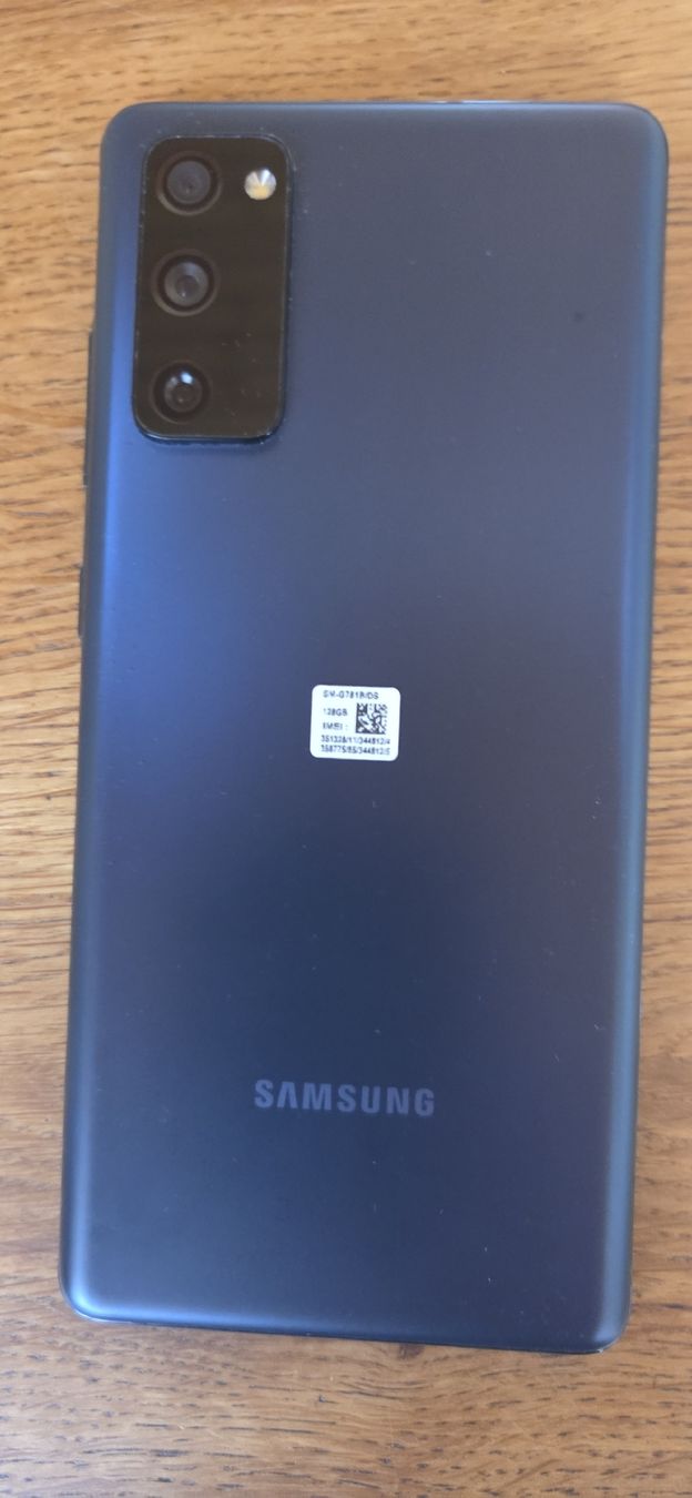 Samsung Telefoni cellulari / Smartphones: Samsung S20 FE 5G – Usato da Holziken venduto da Baumannd 2